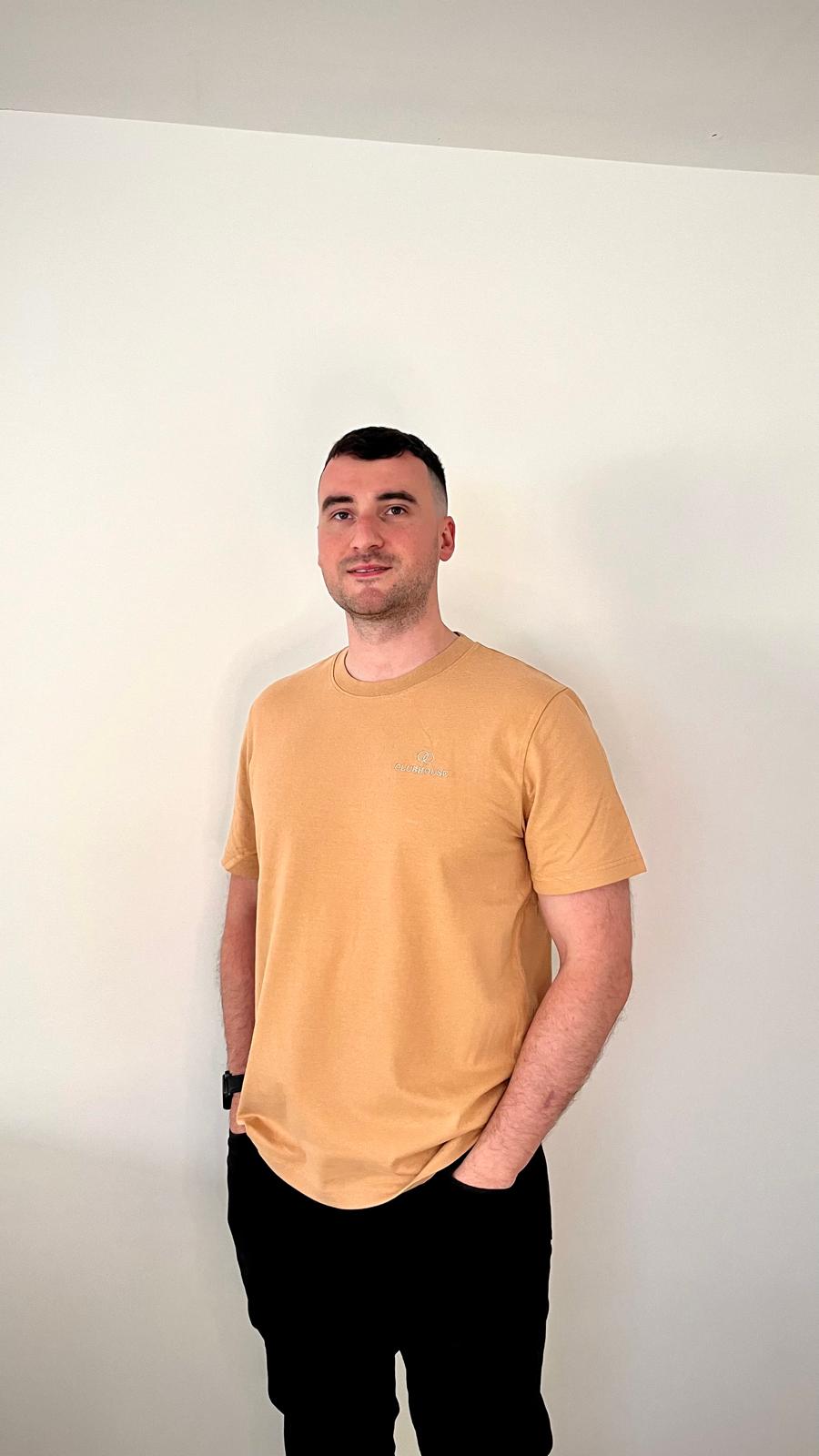 Foundation Tee – Latte